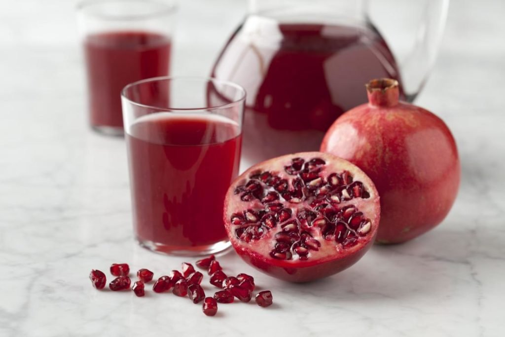 Health benefits of pomegranate juice فواید انار